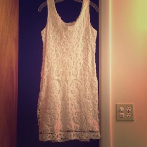 Beautiful white knee-length cotton dress.